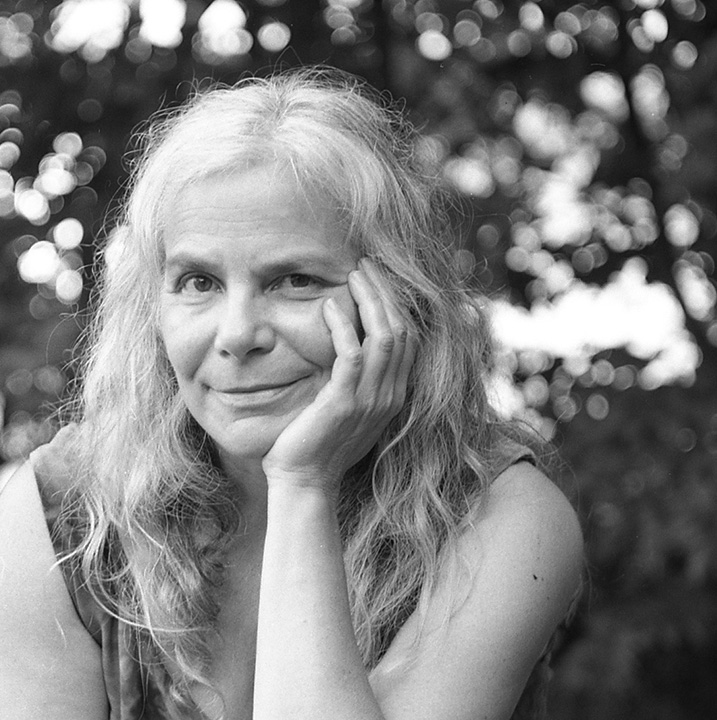 Lucie Marchand, photographiée par Nathalie Ampleman et développée avec du thé.